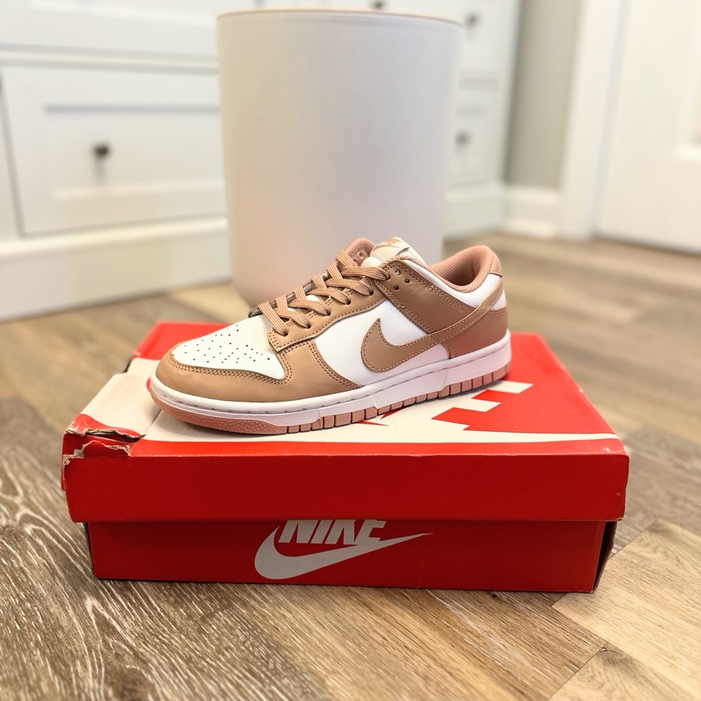 NIB Women’s Nike Dunk Low Sneakers